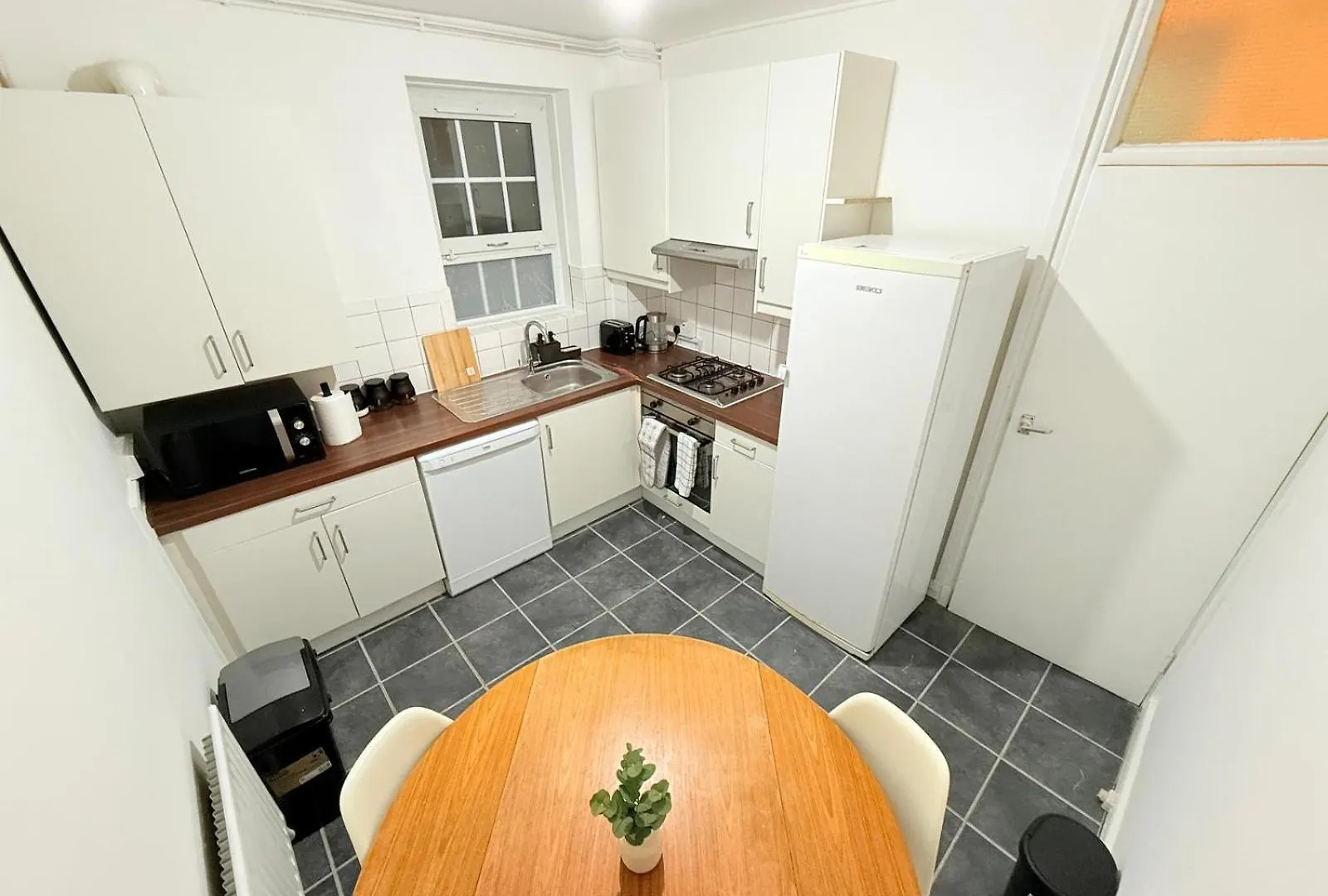 Apartment East End Escape - For 6Ppl Near Central London - 3Mins To Dlr Overground