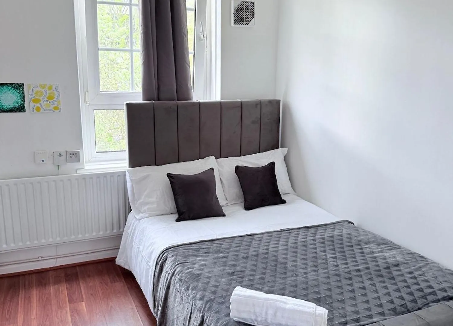 East End Escape - For 6Ppl Near Central London - 3Mins To Dlr Overground 0*,  United Kingdom
